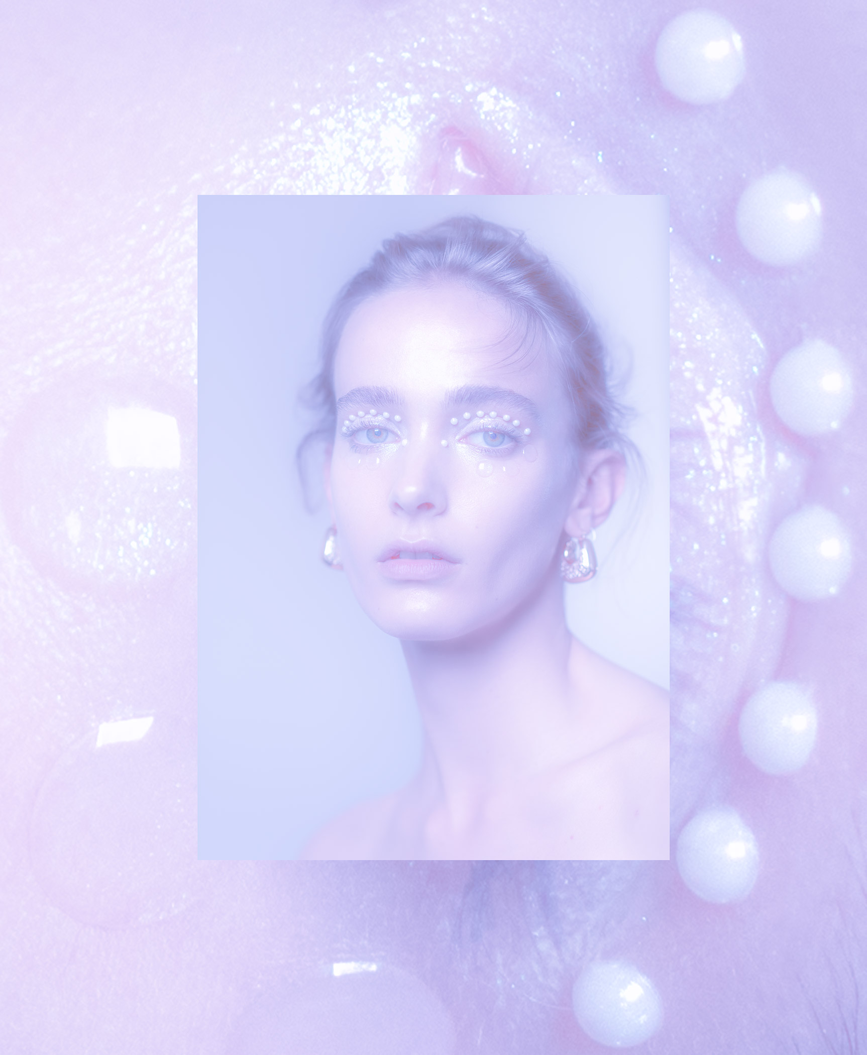 Eliza-pearls-and-cool-stuff-06-blue-version-color-cool-last-editing-only-one-layer.jpg