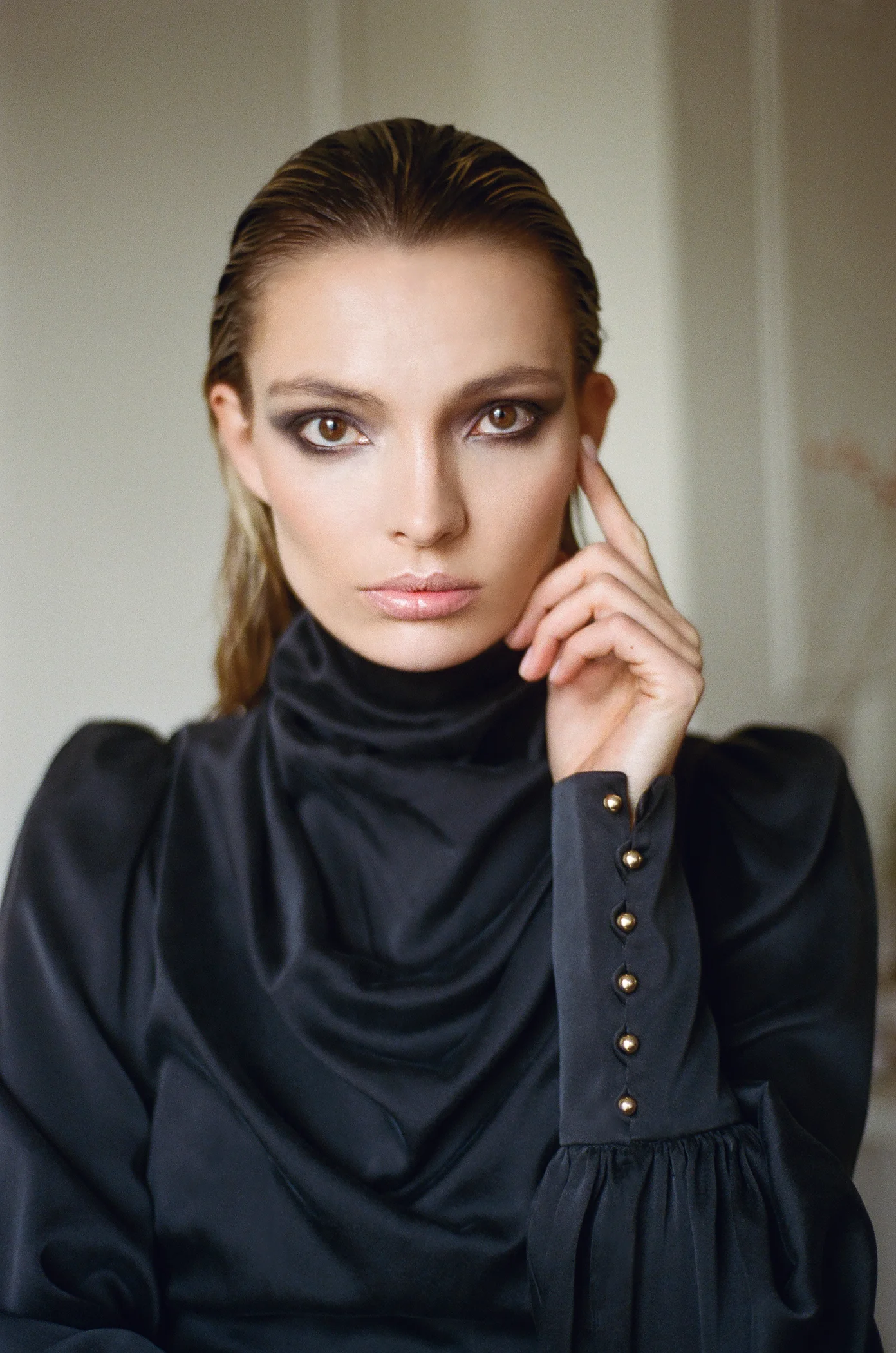 Carold-headshot-black-dress-01.jpg