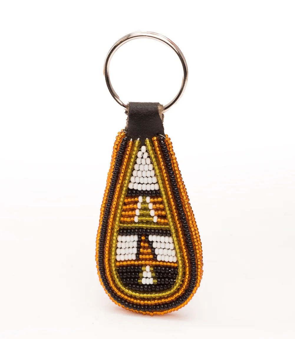 Oval Key Chain (S) Chetaah (Cont)-BW1103.jpg