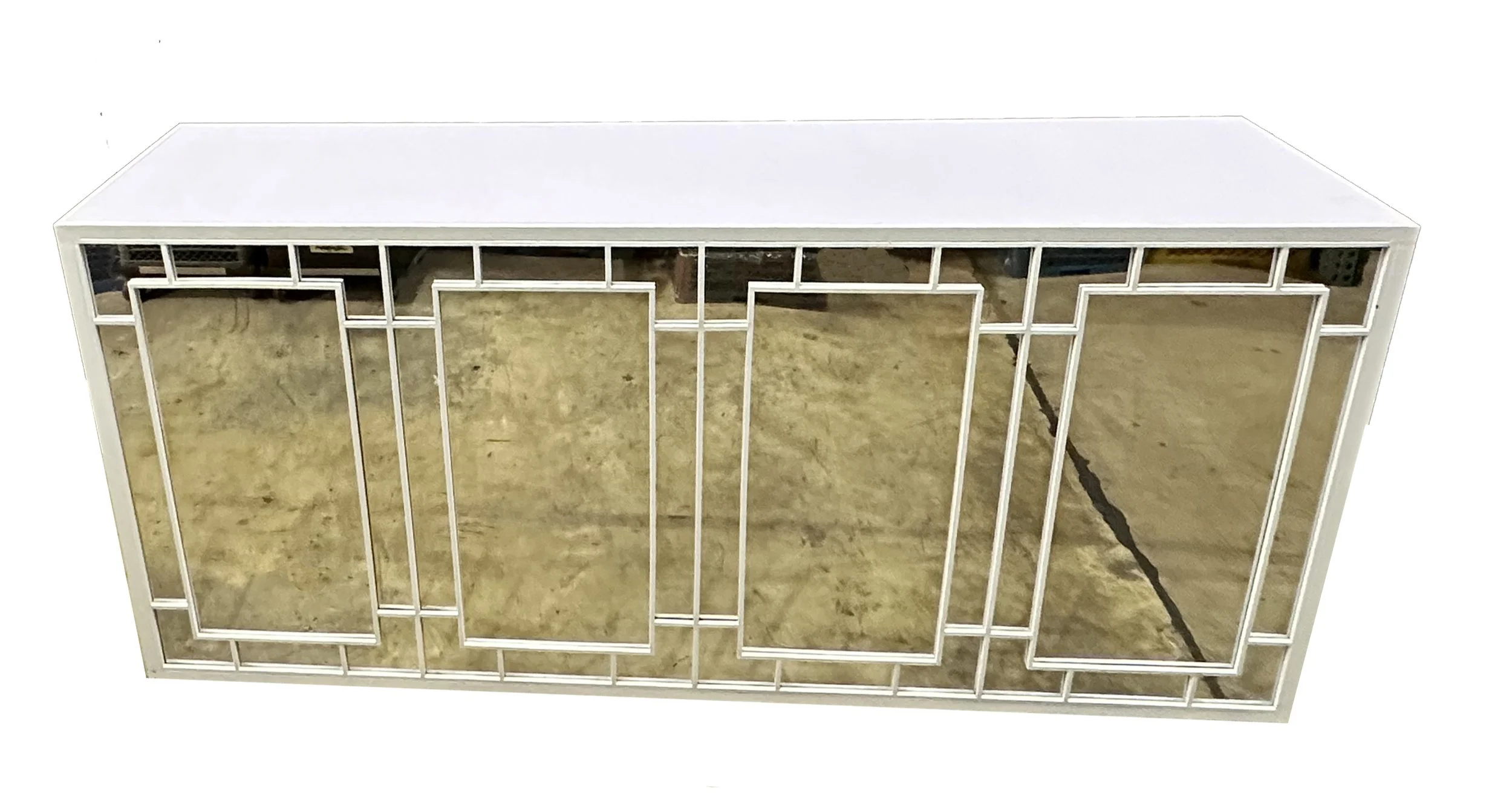 bar 2 white.jpg