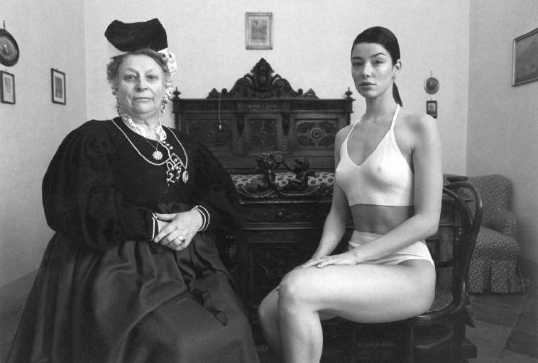 Ferdinando Scianna, The old woman and the girl, Abruzzo, Italy, via Magnum Photos © Ferdinando Scianna/Magnum Photos 