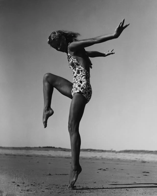 Elan by Fernand Fonssagrives, 1935