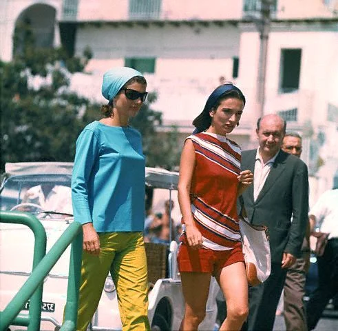 Jackie and Lee in Italy, 1962. Photo: Luciano Mellace/Corbis.