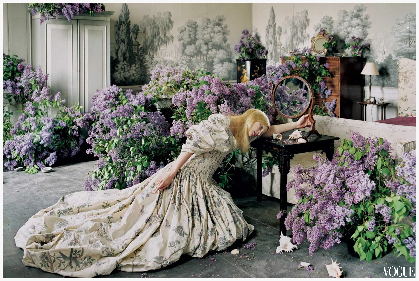 Alexander McQueen dress photographed by Tim Walker for Vogue, 2006
