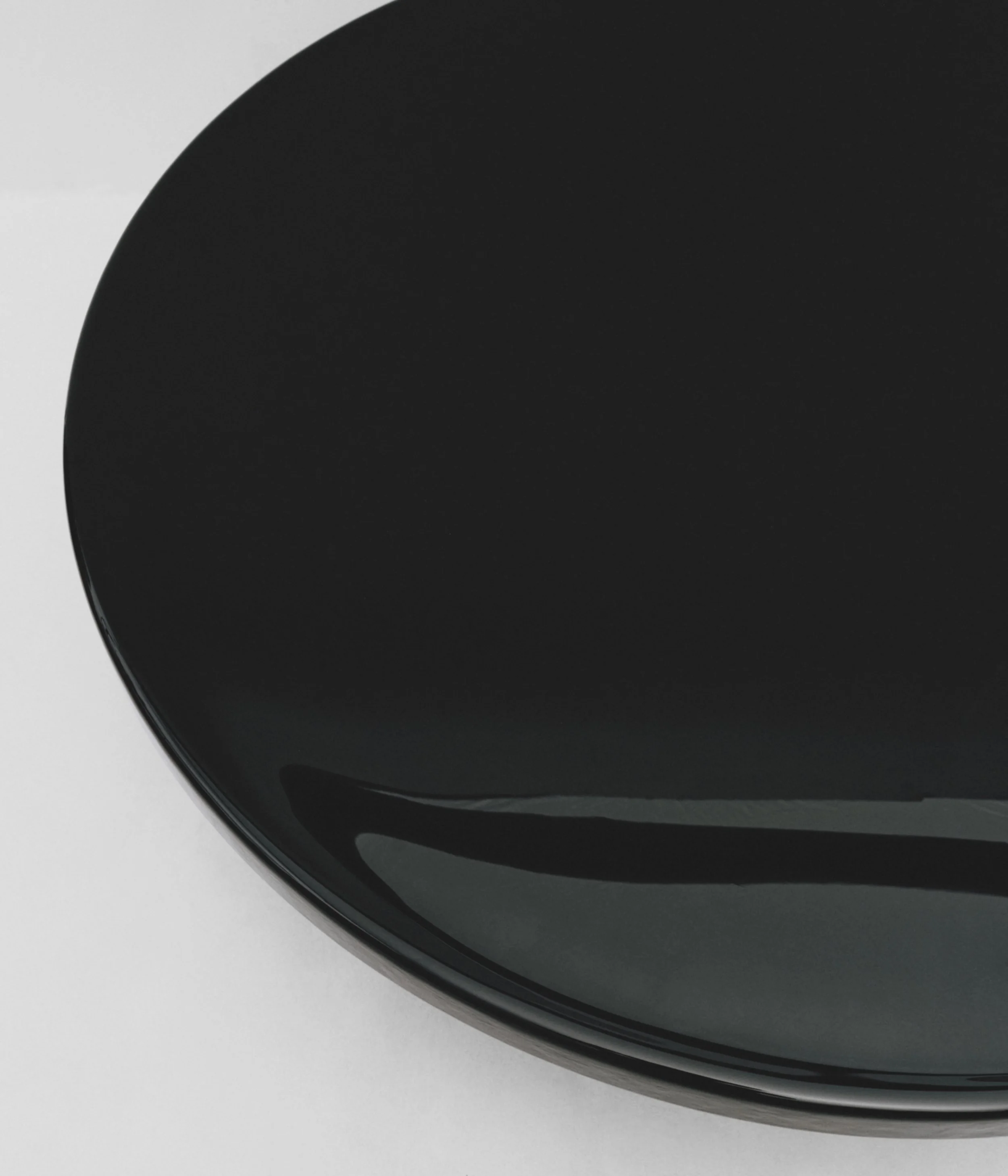 48_CoffeeTable_Black_3.jpg