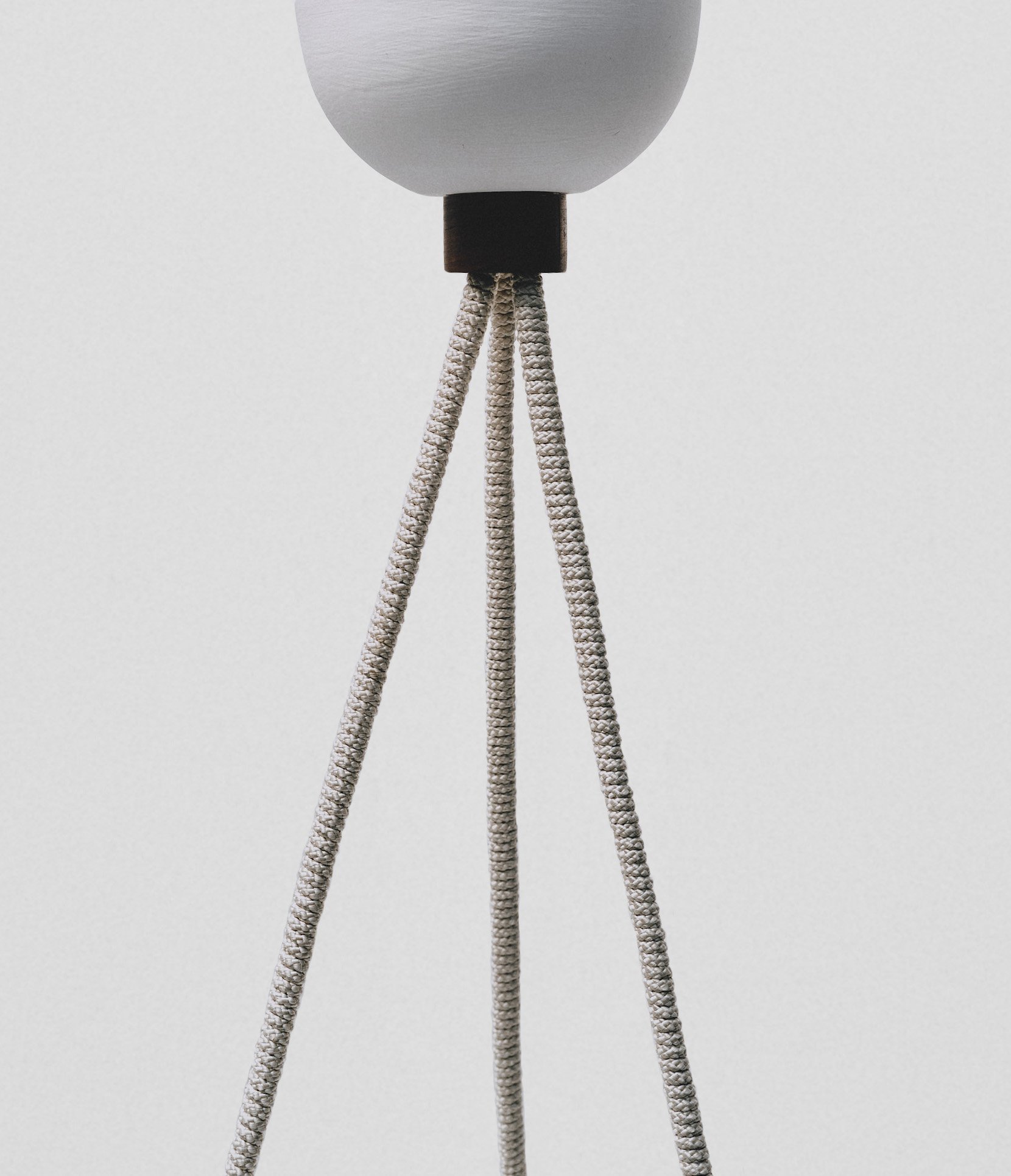 Pendant_White_3.jpg
