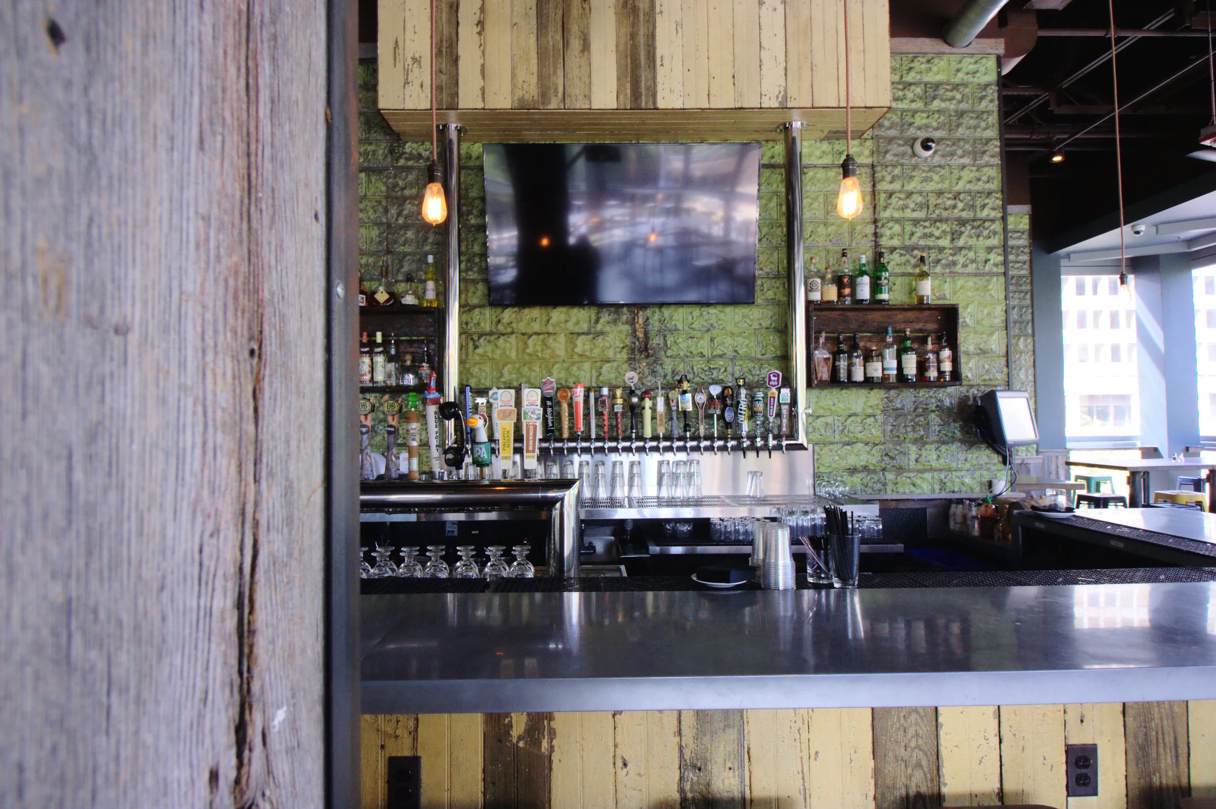 Highline_BackBar.jpg