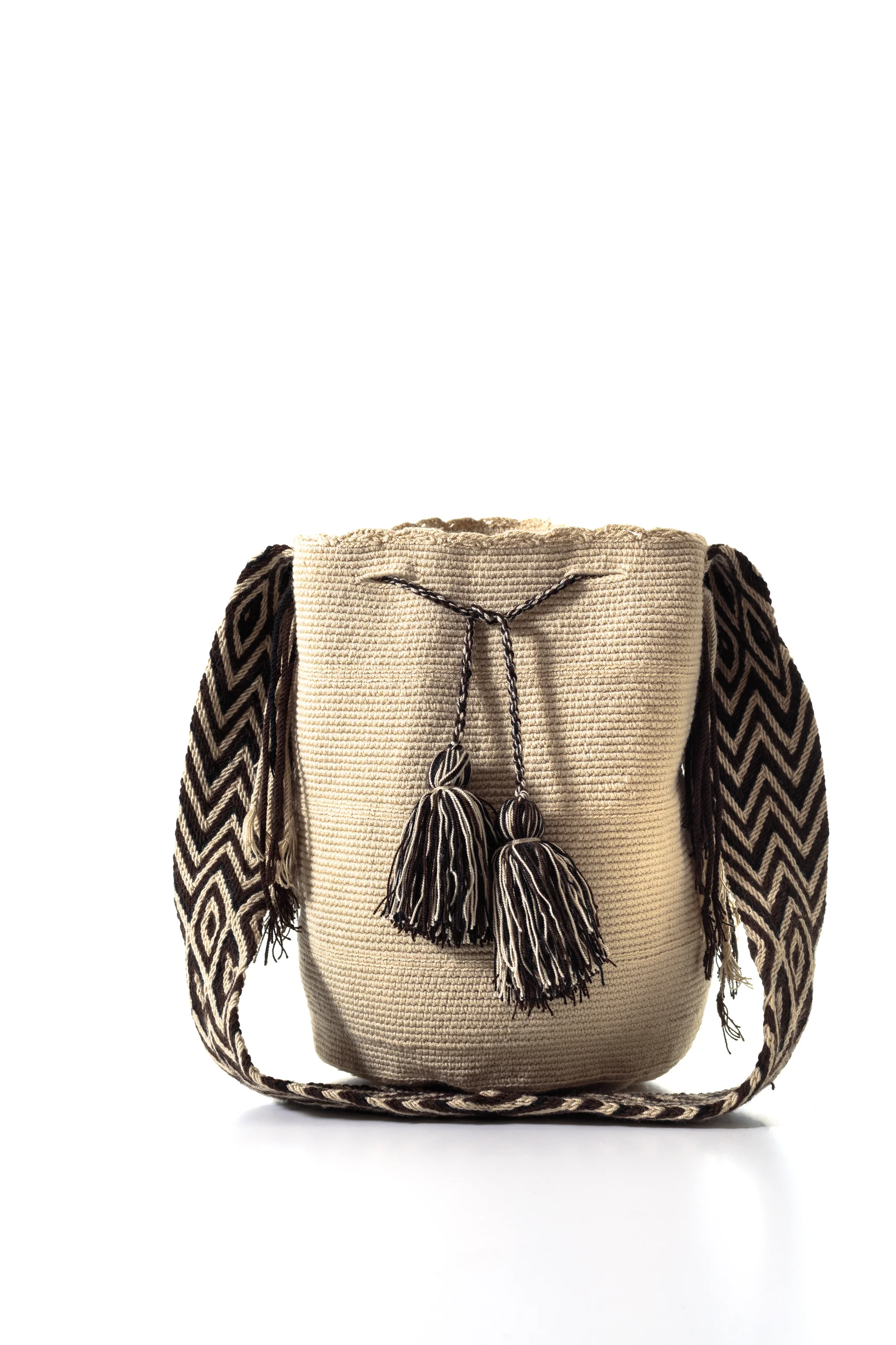 MMA'A MOCHILA (Earth)