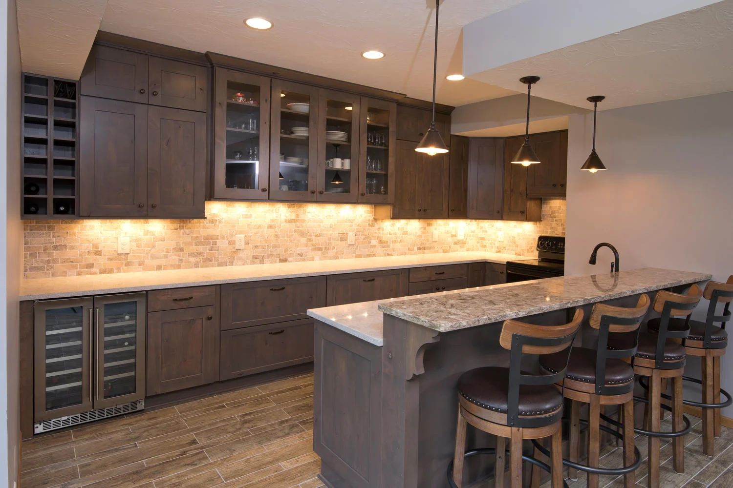 3008 Hayes Drive Burnsville MN-large-018-5-032-1500x1000-72dpi.jpg