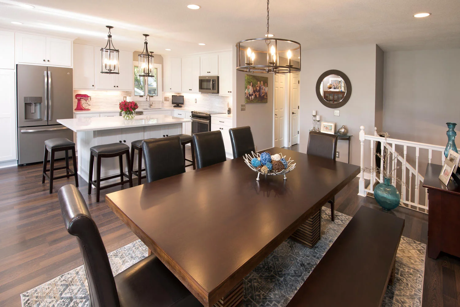 Open floor plan kitchen and dining room