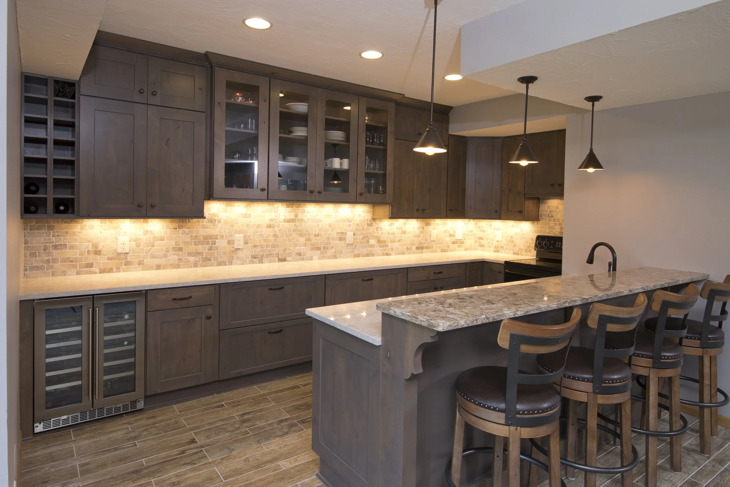 3008 Hayes Drive Burnsville MN-print-018-5-032-4200x2800-300dpi.jpg
