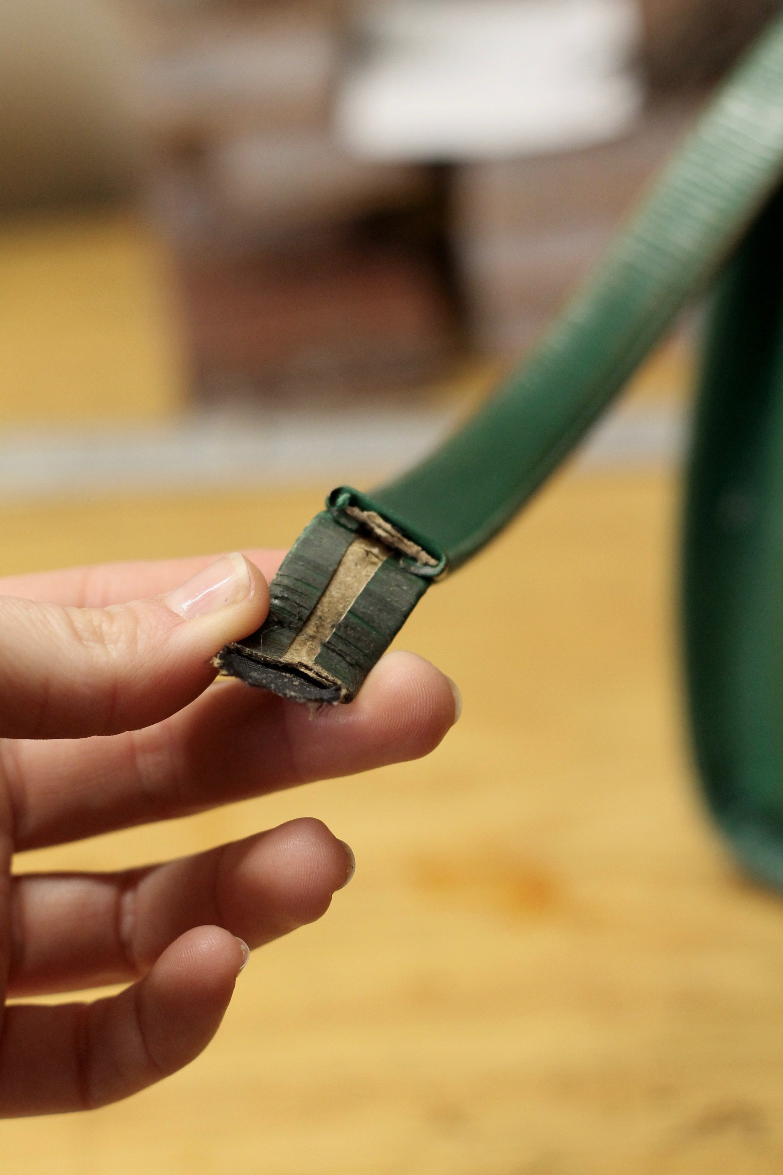 A closer image of the handle end.