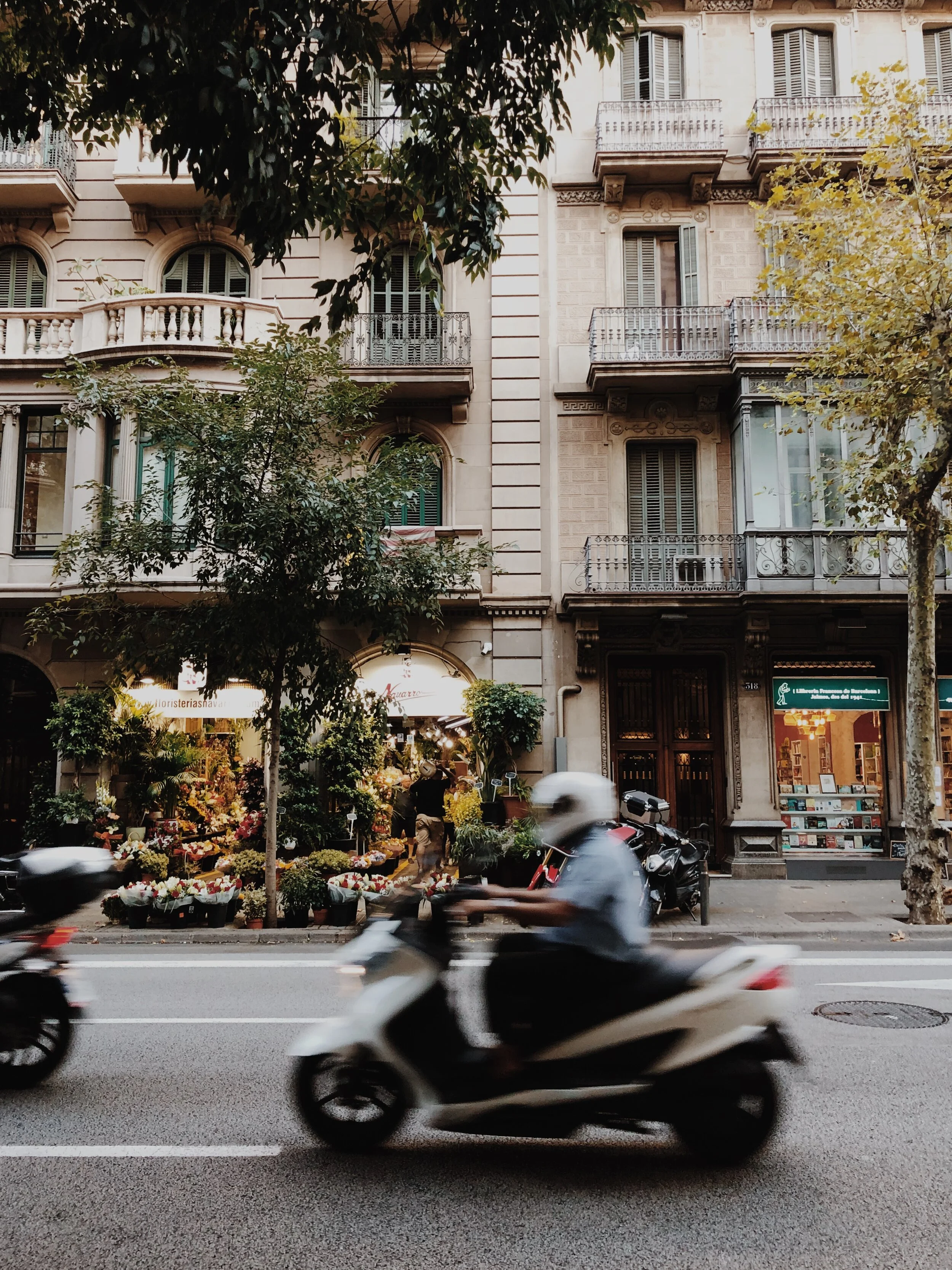If I lived in Barcelona, I would 100% get a scooter.