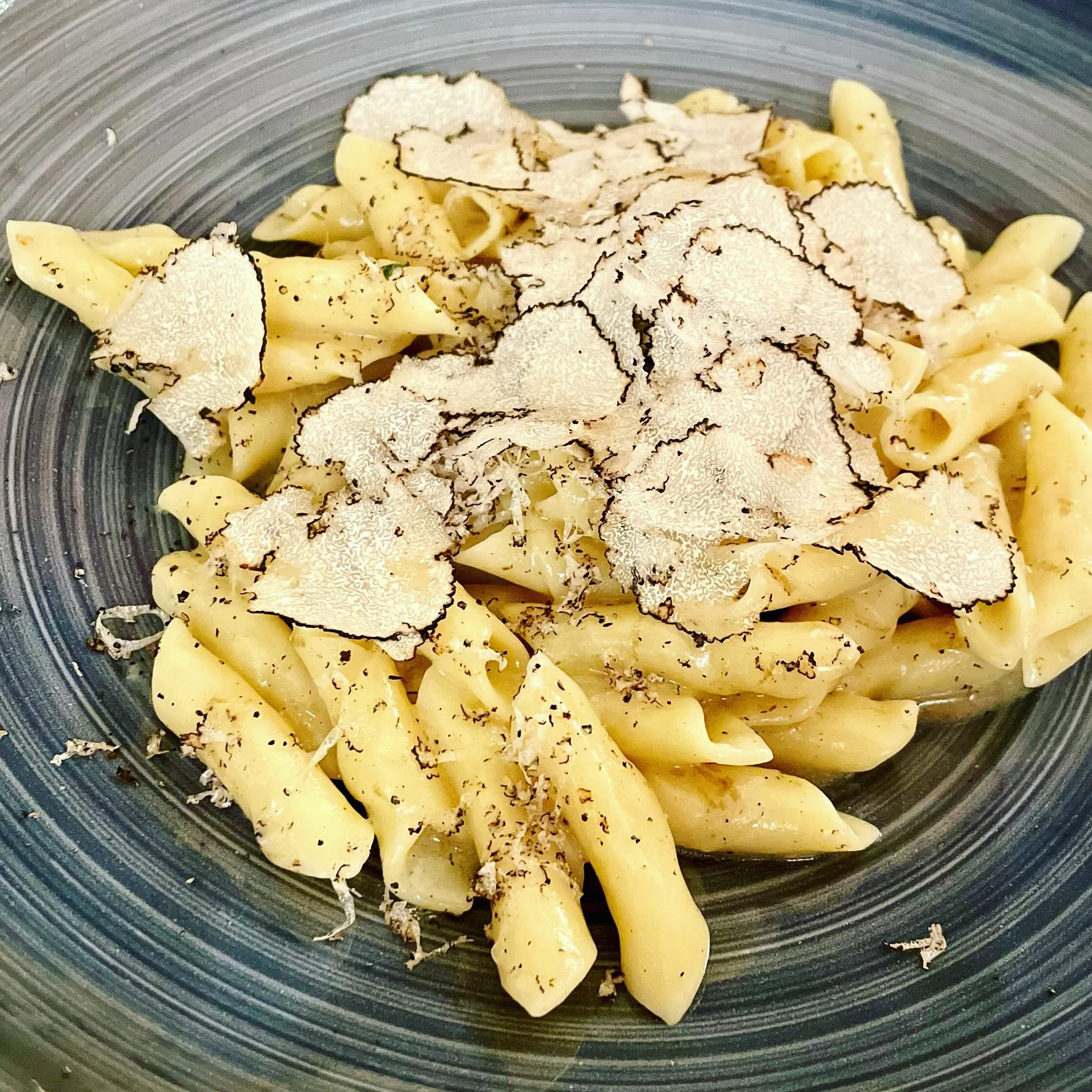 Konoba Fakin Fuži tartufi Flaskevis (c) Thomas Bohl.jpeg