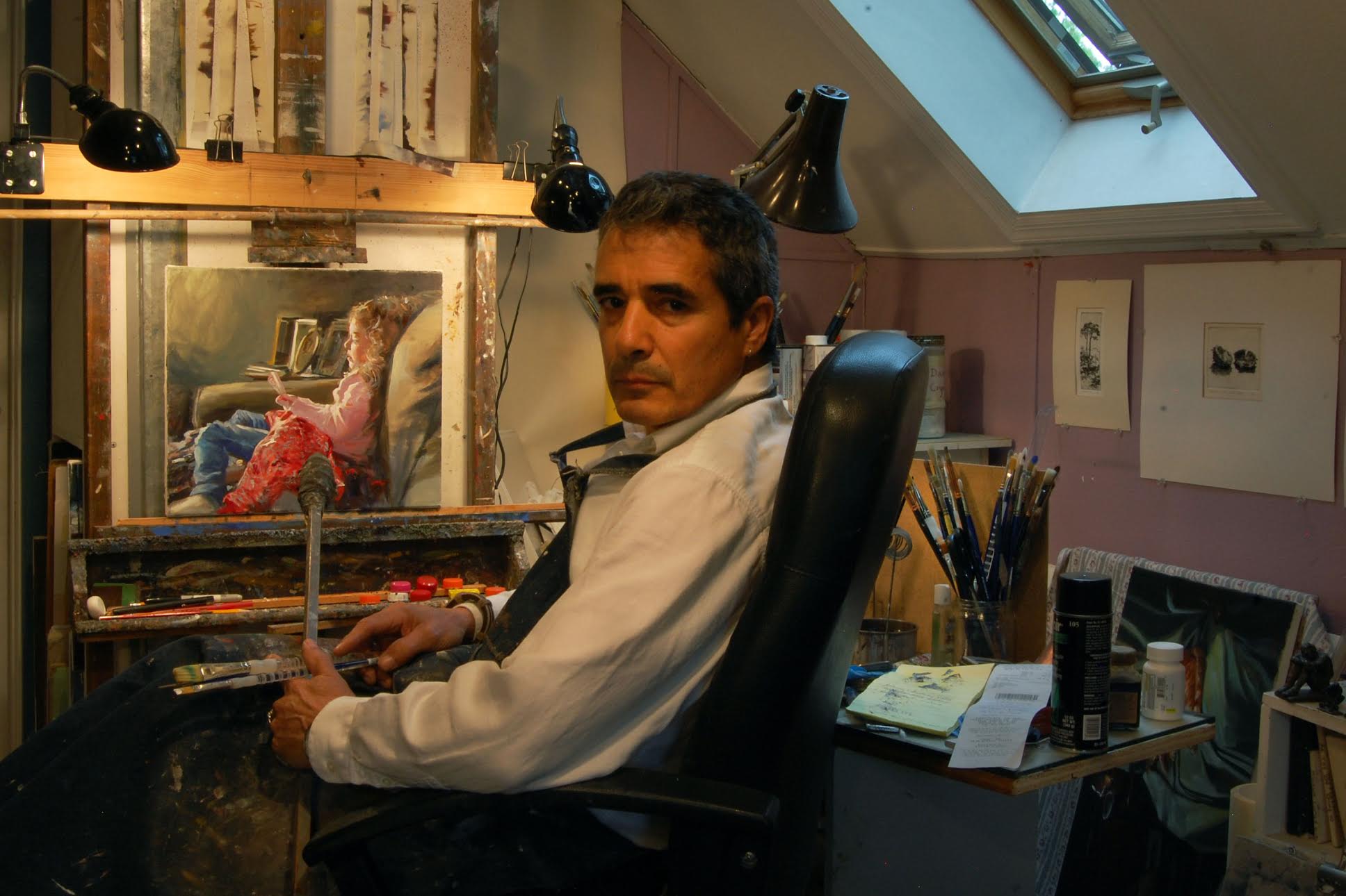 Onelio Marrero in his studio
