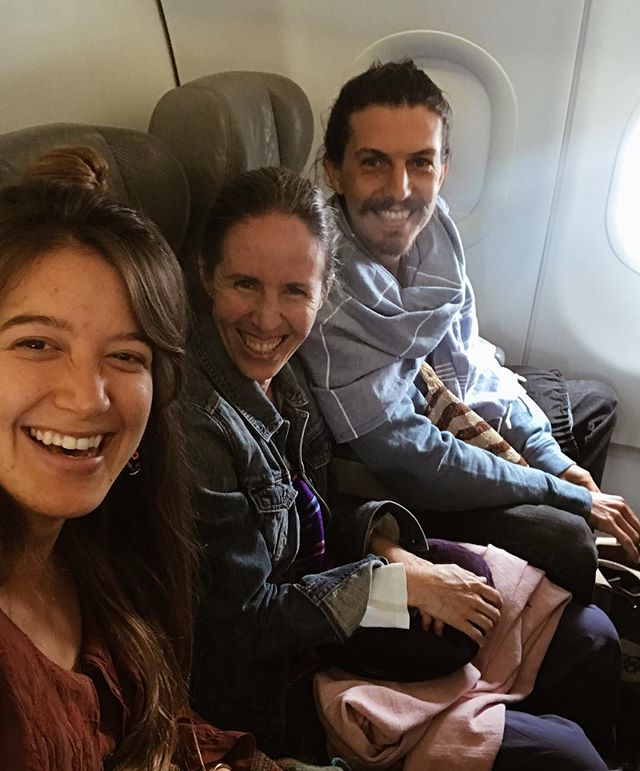 We traveled through time and space with Mariana Abaroa 🌈@easytobreathe ; Air 💨, Water 💦, Earth 🌽 and Fire 🔥 witness our commitment to stabilize the challenges that we encounter along the way in our lives, embracing it all with Kindness and Clarity in The Lake of Atitlan, Guatemaya.
We shared The Galactic Transmission and the Ancient Ceremonies of the Kaqchikel and Quiché Maya.
We are and old family querida hermana, Salud!