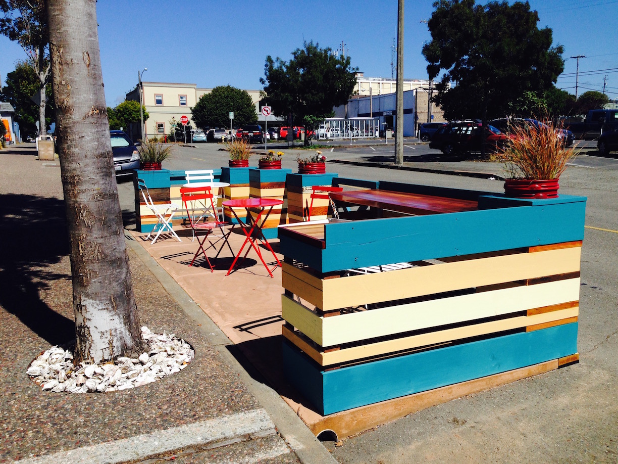 Parklet West.jpg