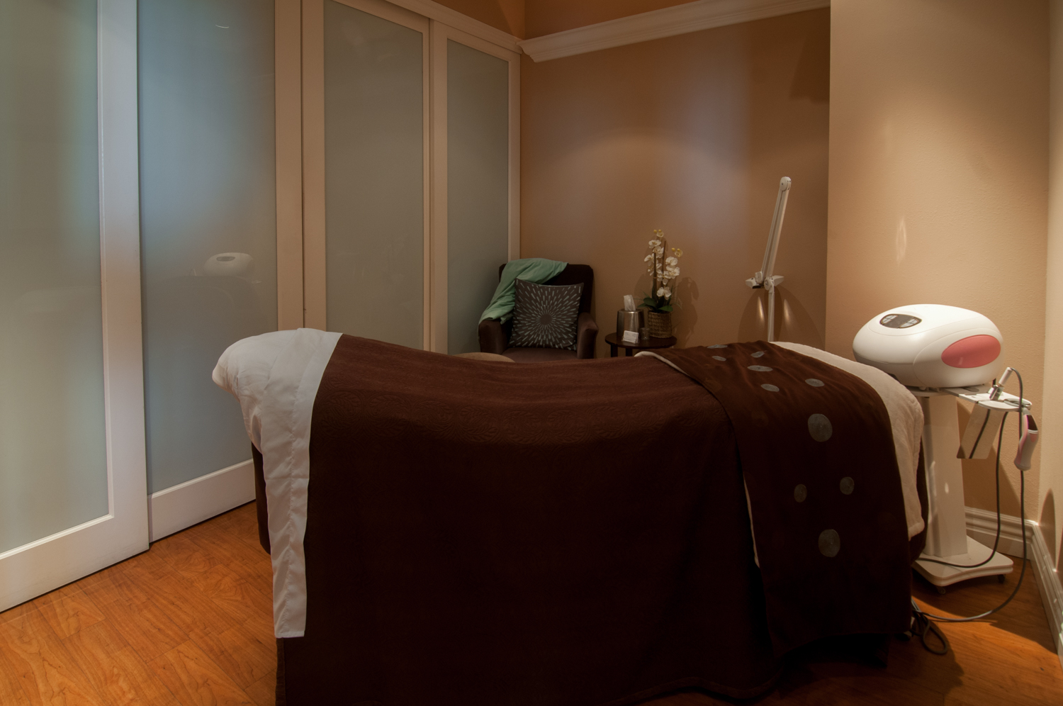 Massage Room Bed Spago Day Spa Medispa Salon Punta Gorda Florida Michael Stampar D.O. DO