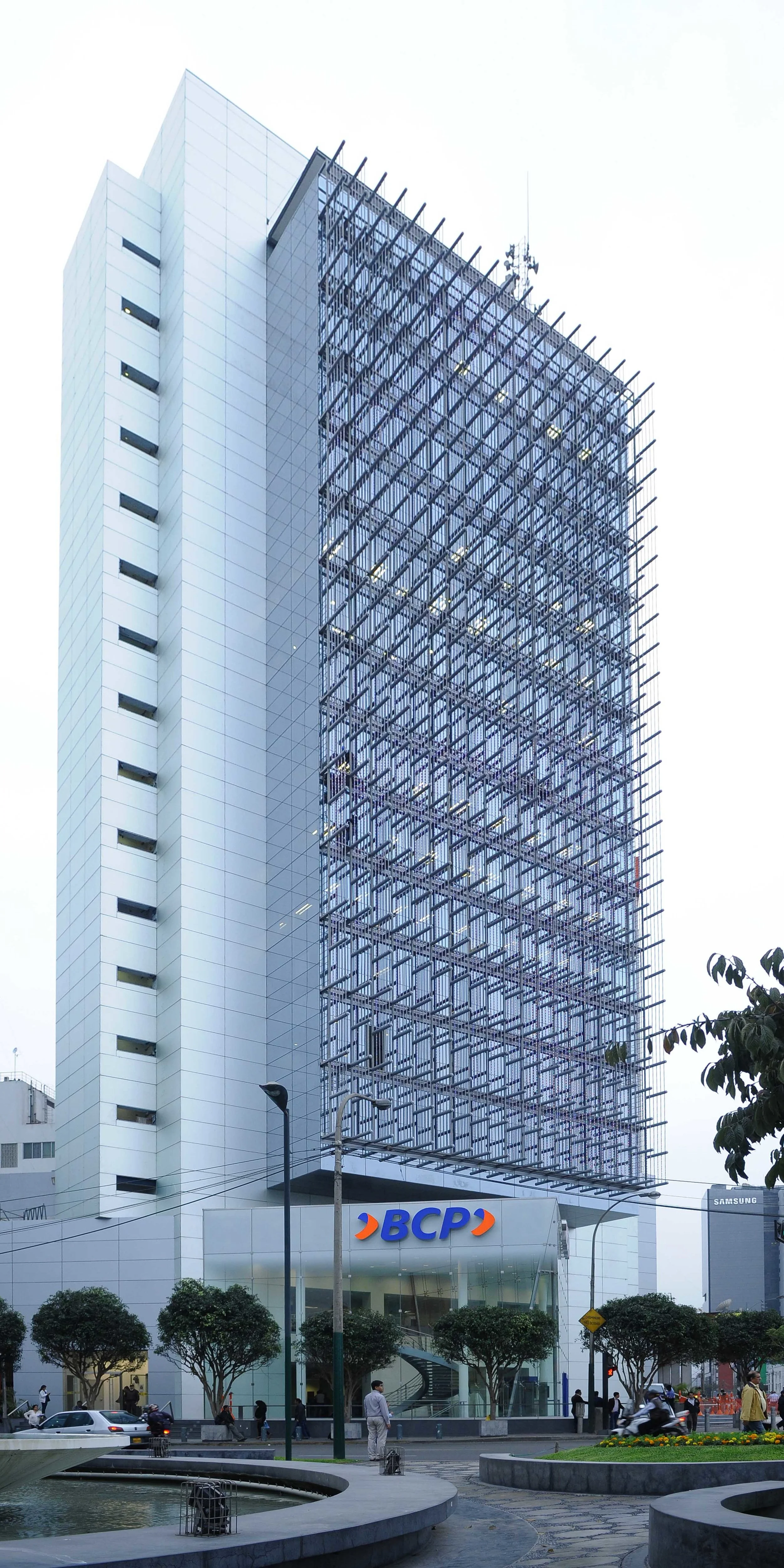 FOTO revista COSTOS 1.jpg