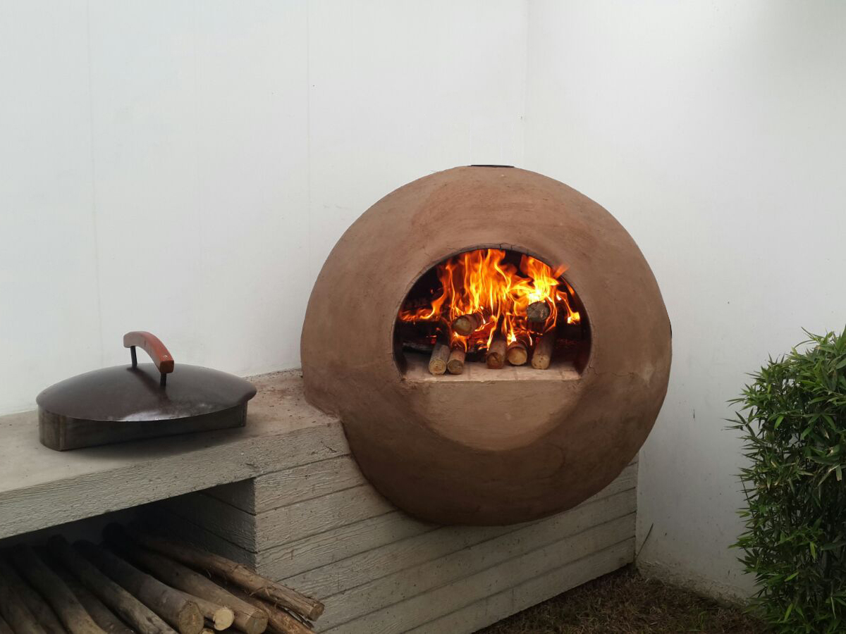 Sphere Clay Oven — V.Oid