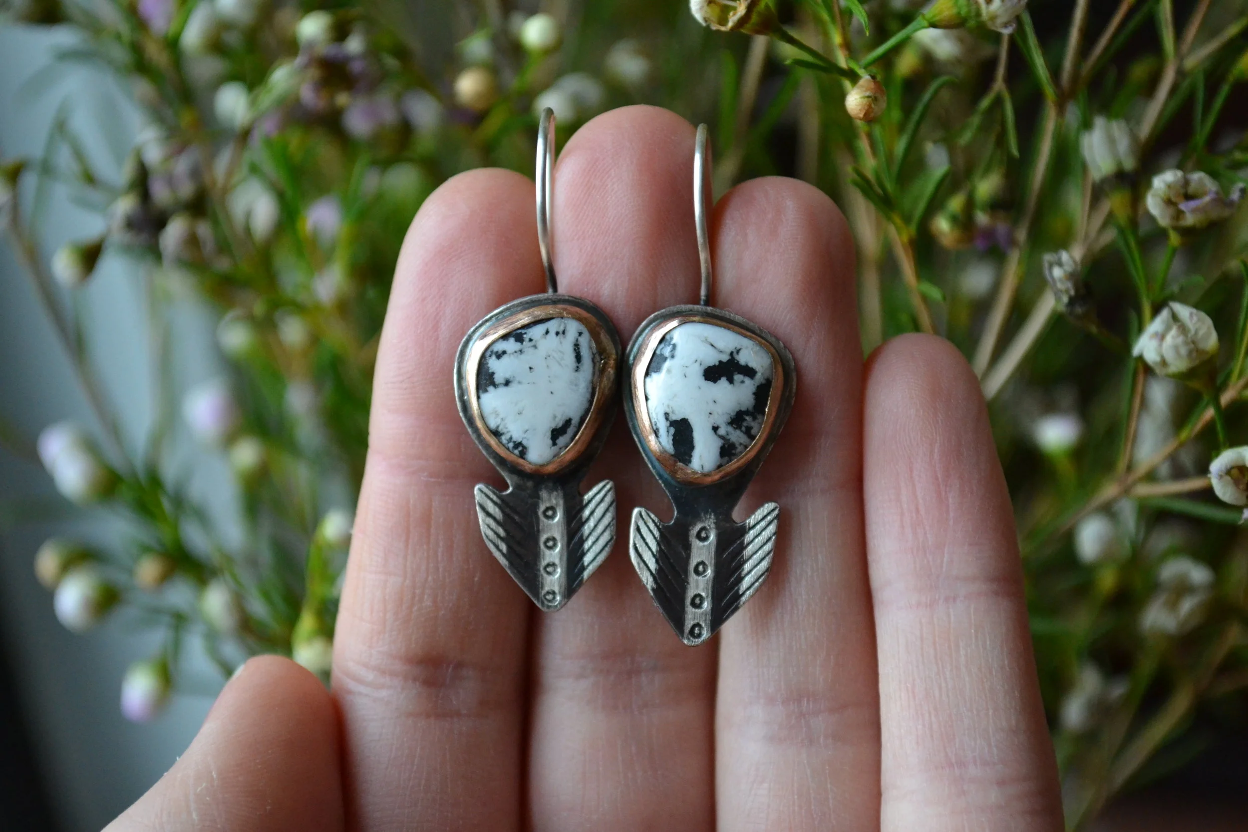 white buffalo arrowvanes.JPG