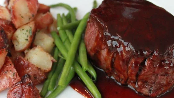 filet mignon-balsamic glaze.jpg