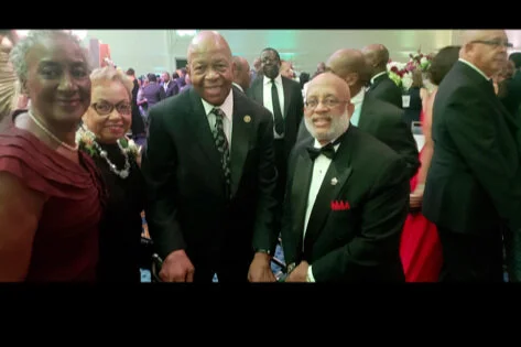 Cummings+w+Dula+and+others+at+Inaugural.jpg
