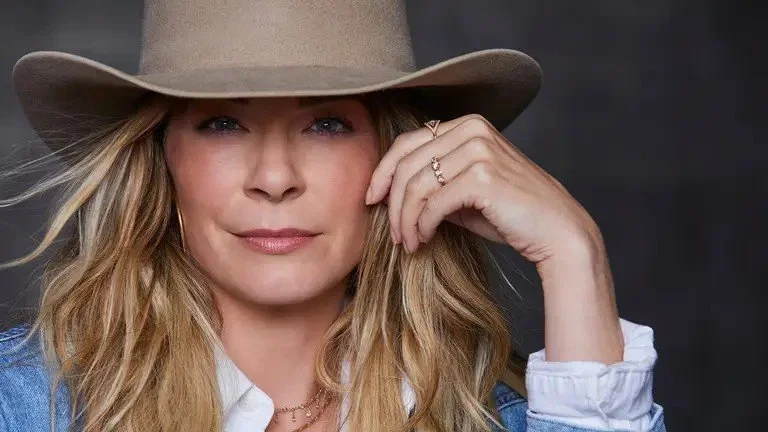 LeAnn Rimes: 30 Years of Blue - The Voice. The Journey. The Truth