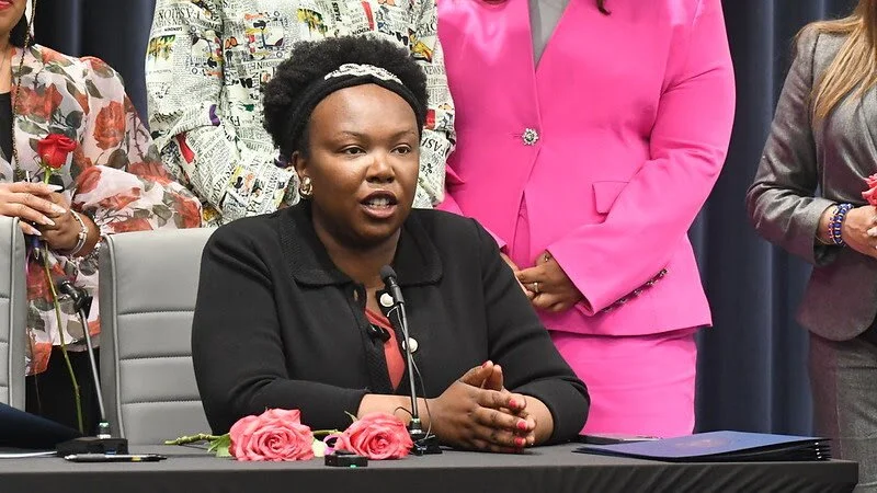 County Council Stands On Business