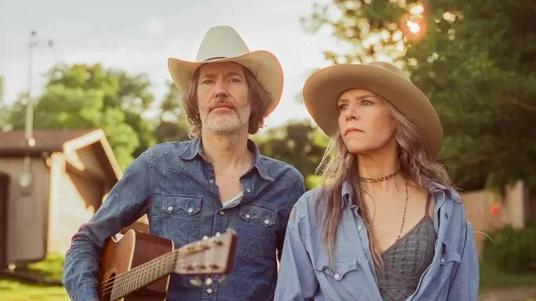 Gillian Welch &amp; David Rawlings Play Grateful Dead Acoustic Reckoning