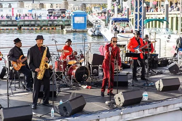 Jimi Smooth & Hit Time Band