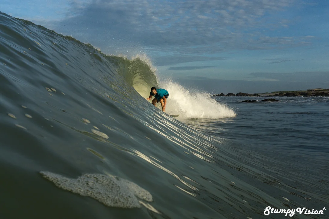 Alfredo Achi setting up a tasty pit.