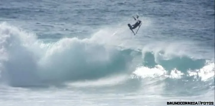 Thiago flying high, photo by Bruno Correia.