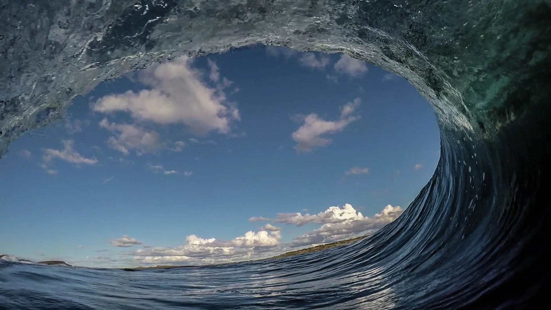 With images like this it makes you reevalute Norway’s surfing potential.
