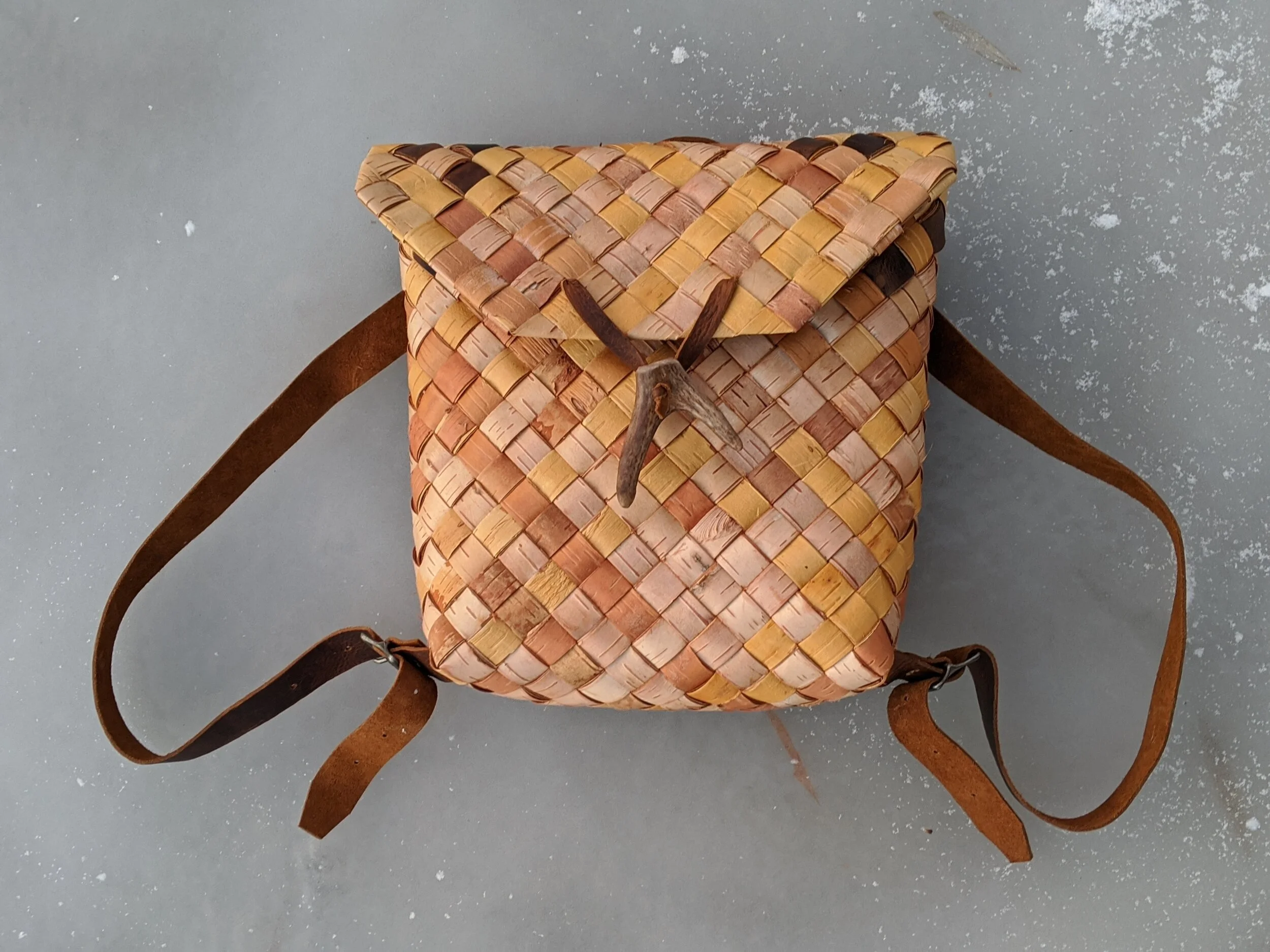 Backpack w/ Bark flap