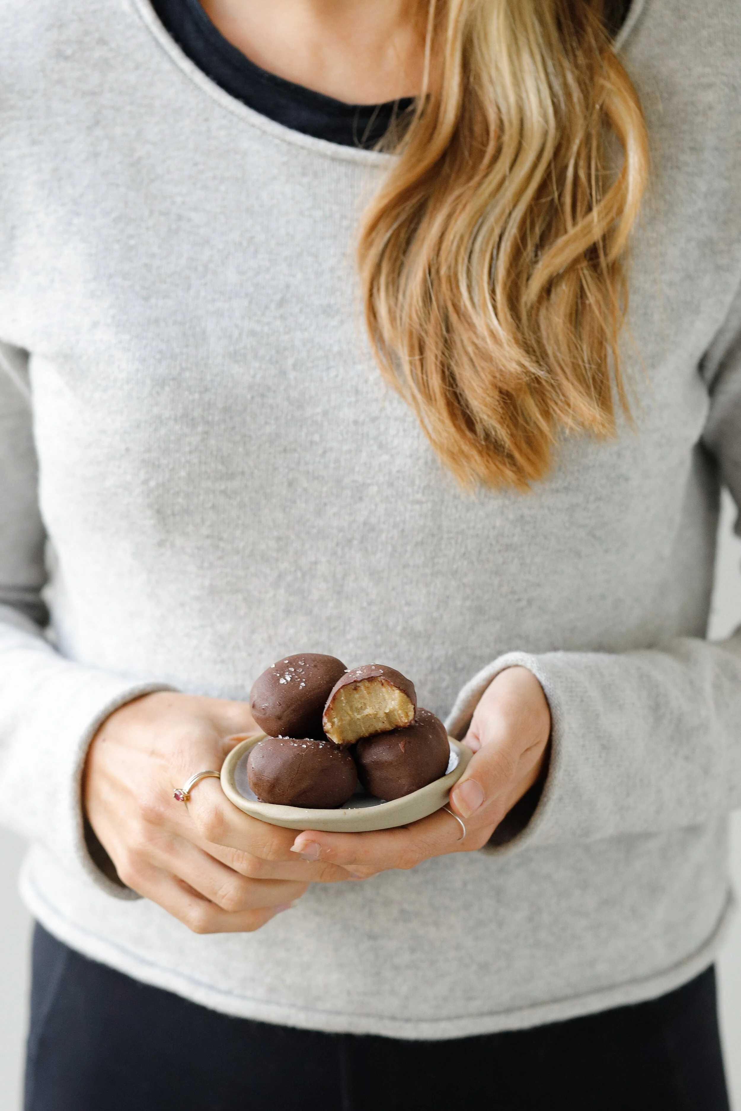Choc_Coated_Salted_Caramel_Bites_2.jpg