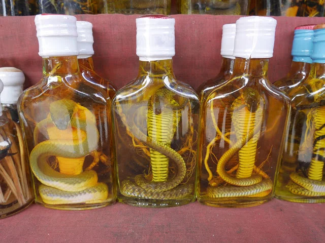  Lao snake whisky 