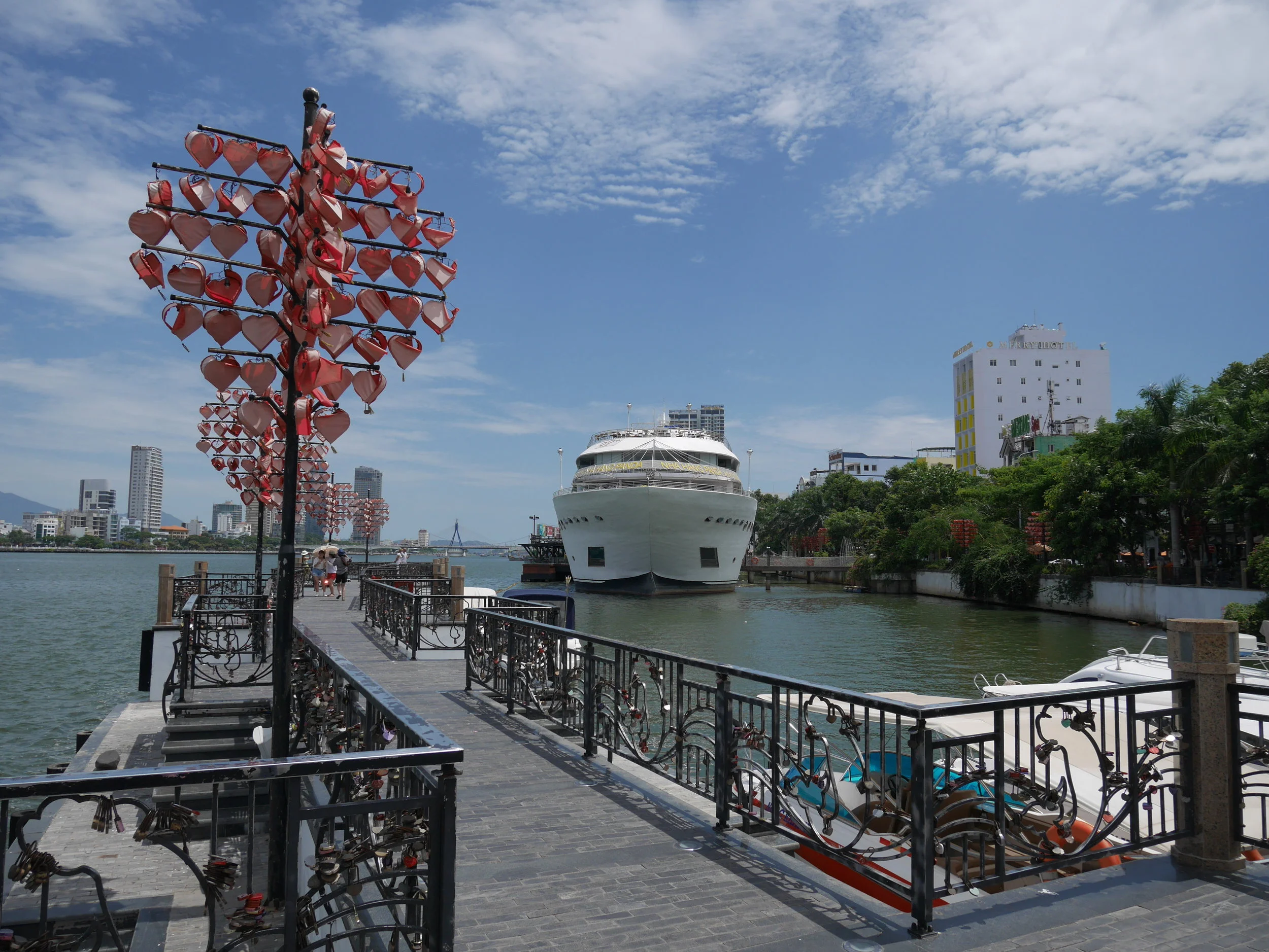  Da Nang’s very own “Love Lock Bridge” is one of the city’s newer attractions 