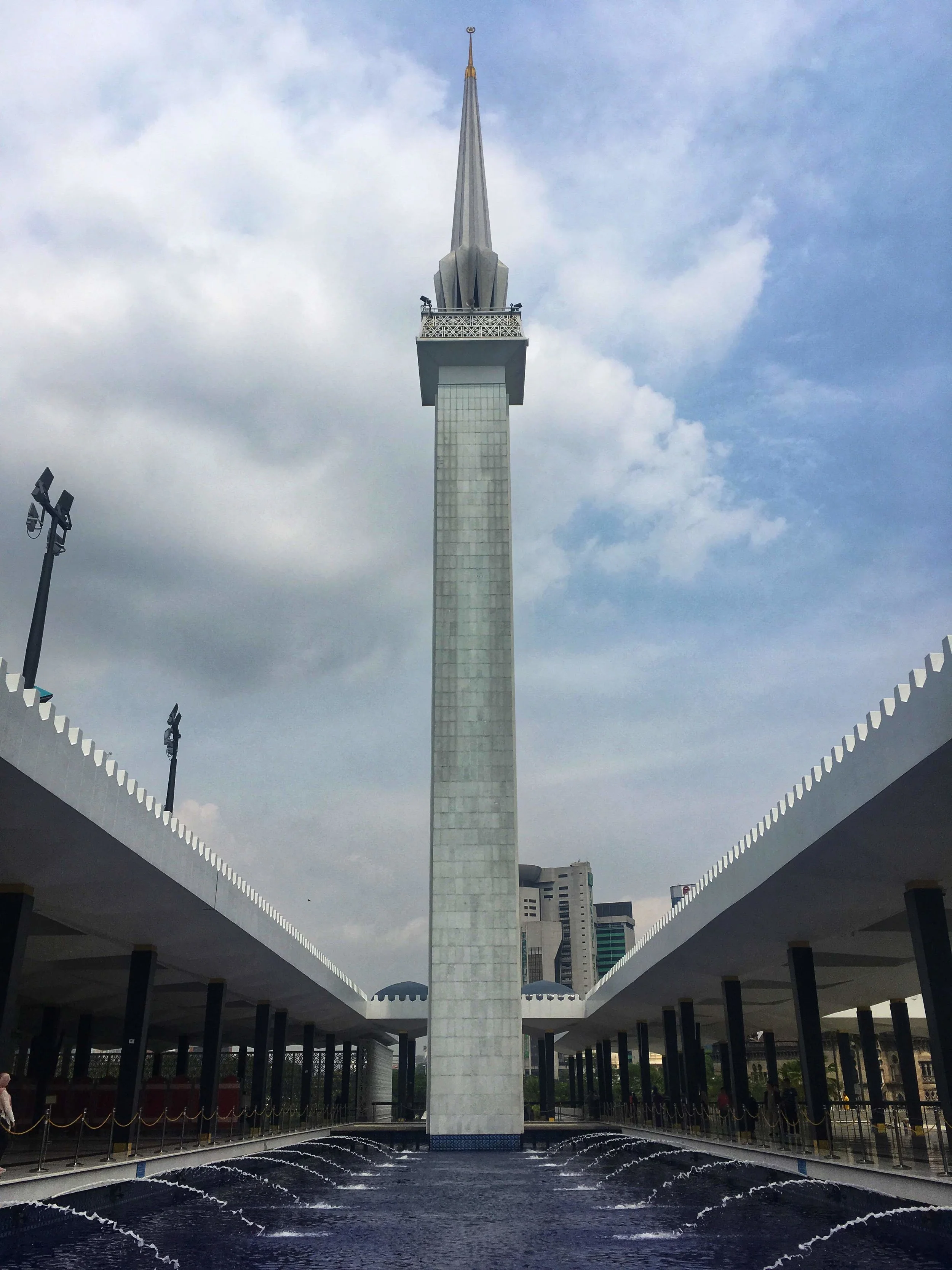The National Mosque Of Malaysia How To Visit And What To Know Before You Go Kuala Lumpur Chilling Elephant