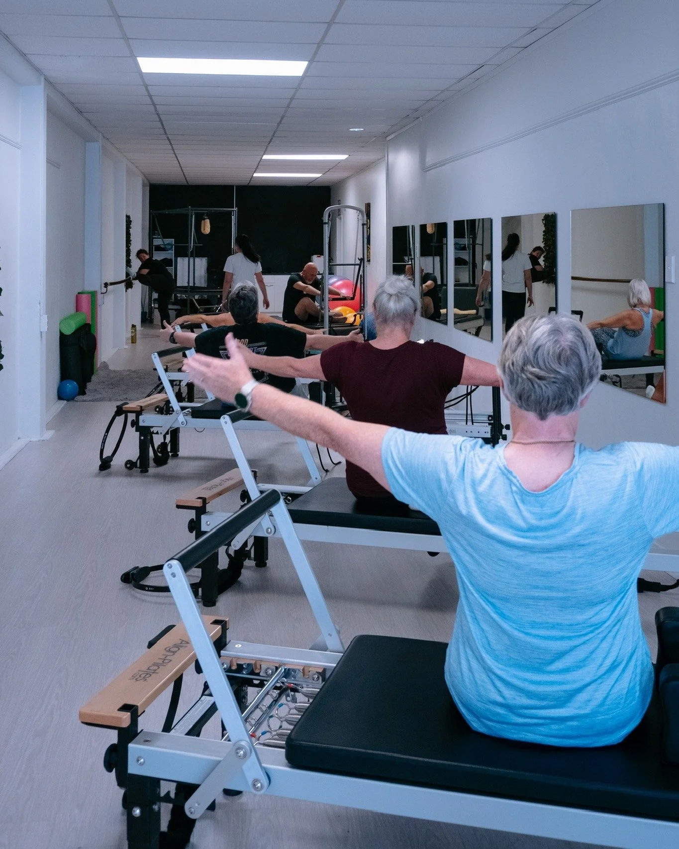 Who says Pilates has to be solo?
Bring a friend, laugh a little, sweat a lot. 😏
Book your spots today!