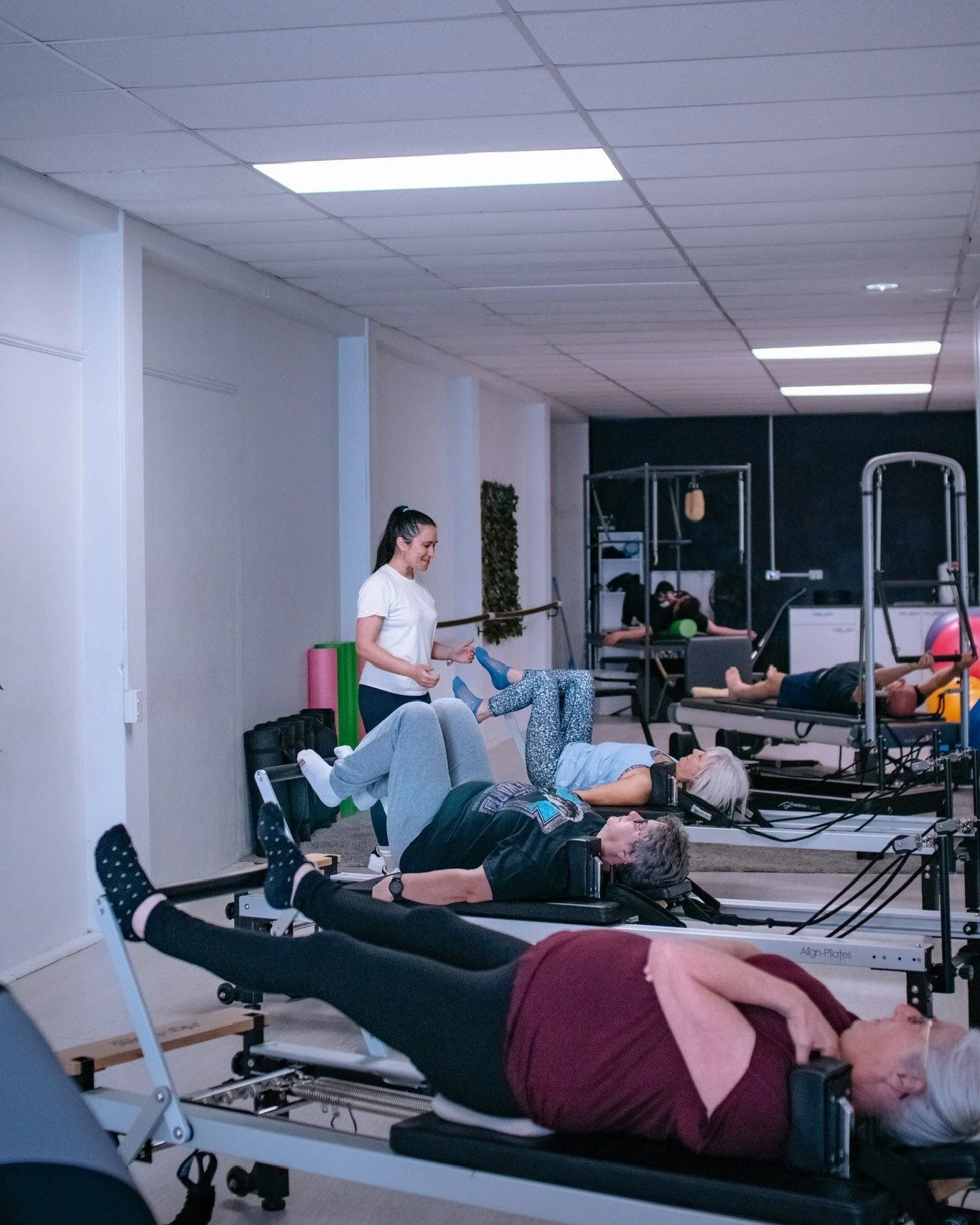 Fancy a &ldquo;fun&rdquo; workout?
(You know&hellip; the kind that leaves your legs wobbly tomorrow.) 😏
Shine Online delivers &mdash; wherever you are.