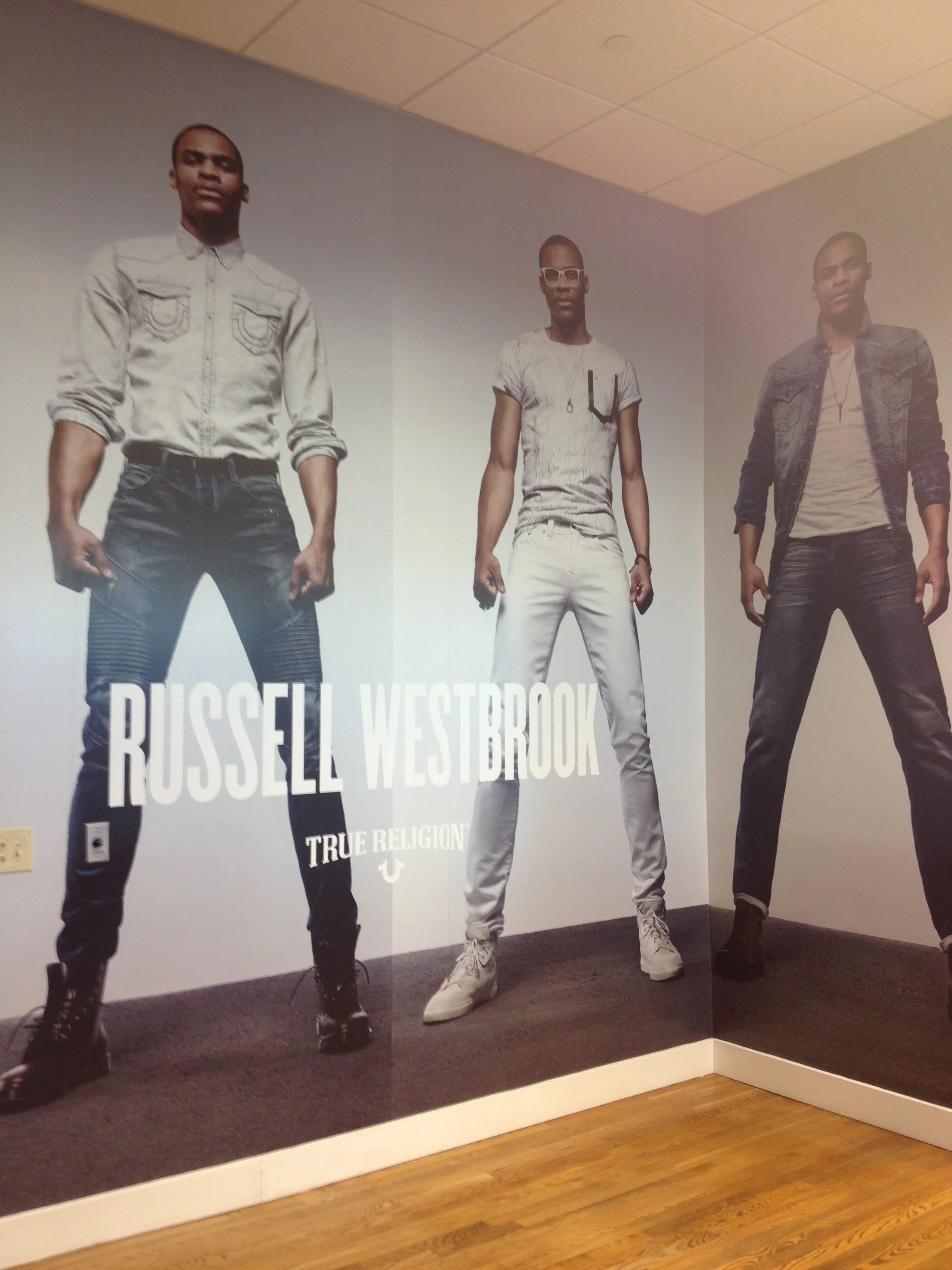 INVESTOR MEETING, 2015 - HQ CONFERENCE ROOM UPDATE