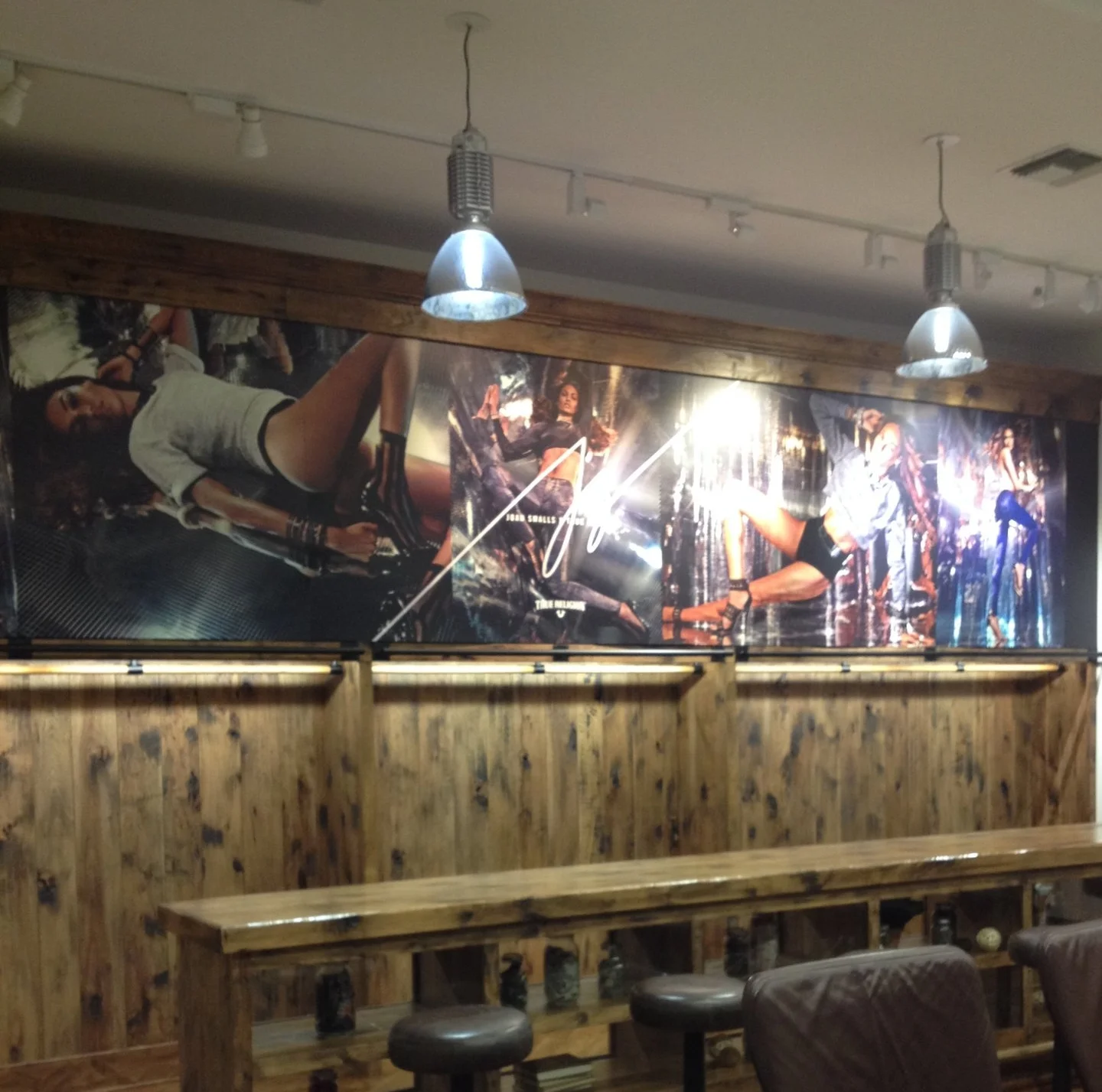 INVESTOR MEETING, 2015 - HQ CONFERENCE ROOM UPDATE