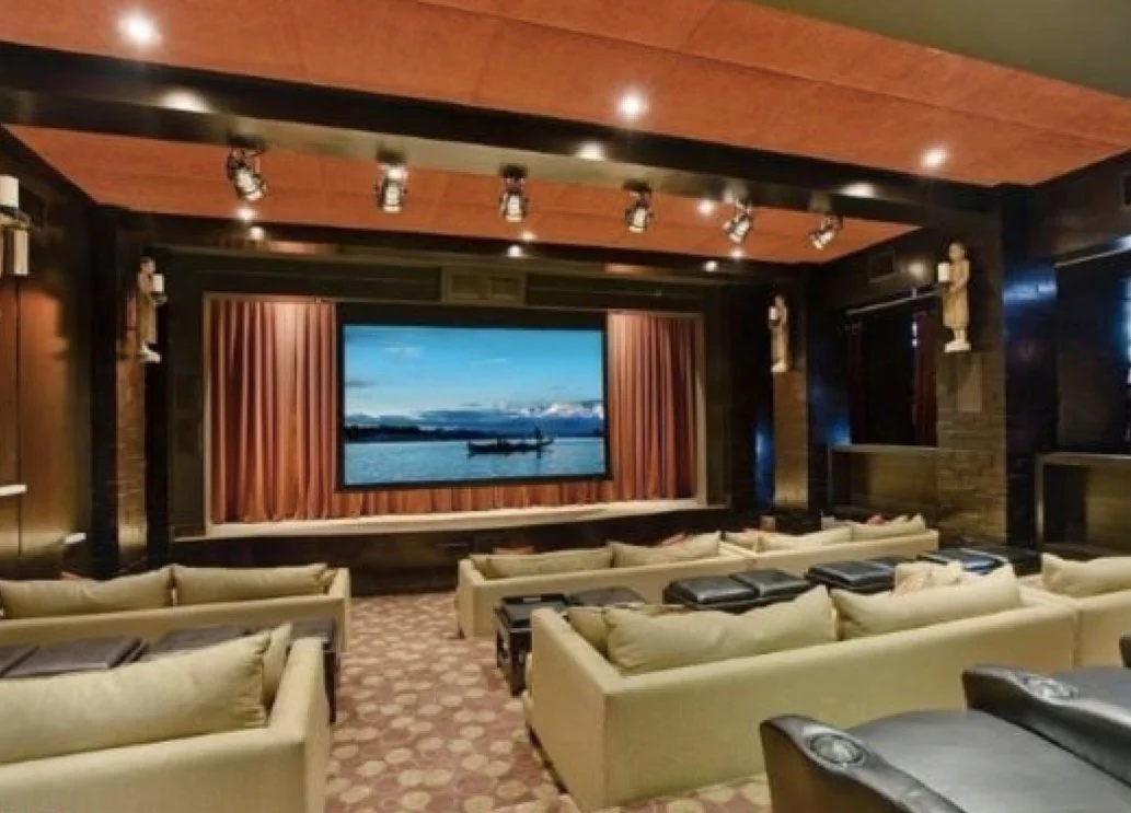 CinemaRoom.jpg