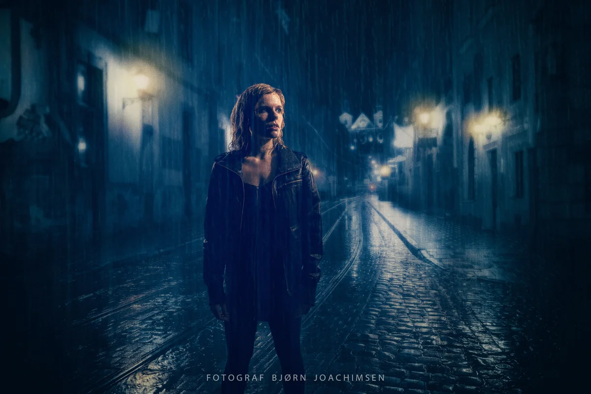 -Stine i regnet-Edit-Bjørn Joachimsen.jpg