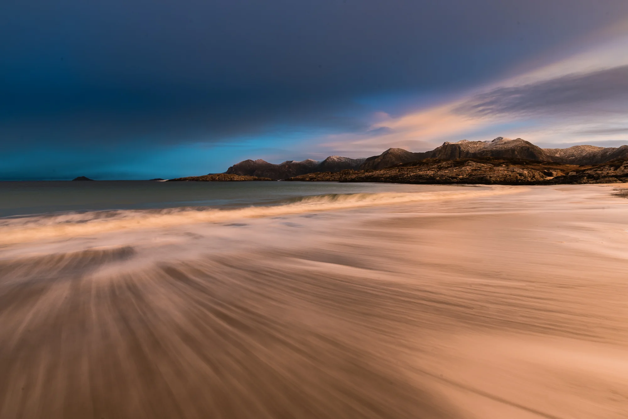 Workshop i naturfoto. Lær om hvordan du utnytter lange lukkertider i landskapsfotografering. ©Bjørn Joachimsen.