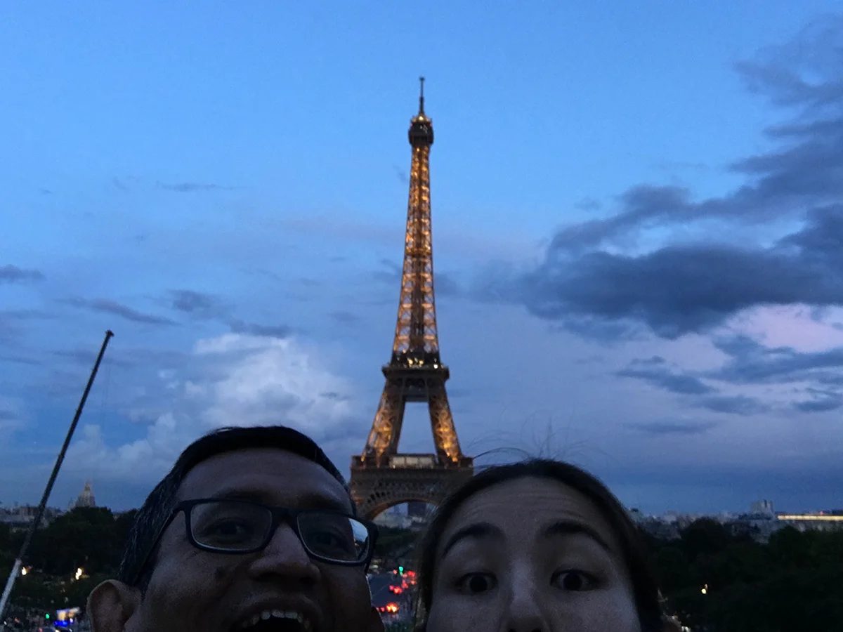 Struggling to figure out the low-light selfie.