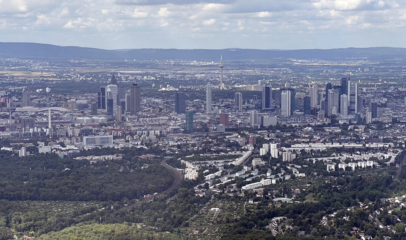 And we're homeward bound. The great Frankfurt cityscape.