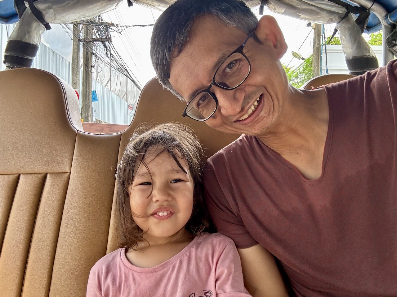 Off to the "ice cream store" by tuk tuk.