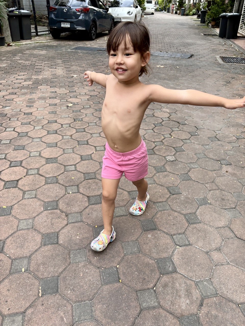 I didn't realize that school was clothing-optional today!